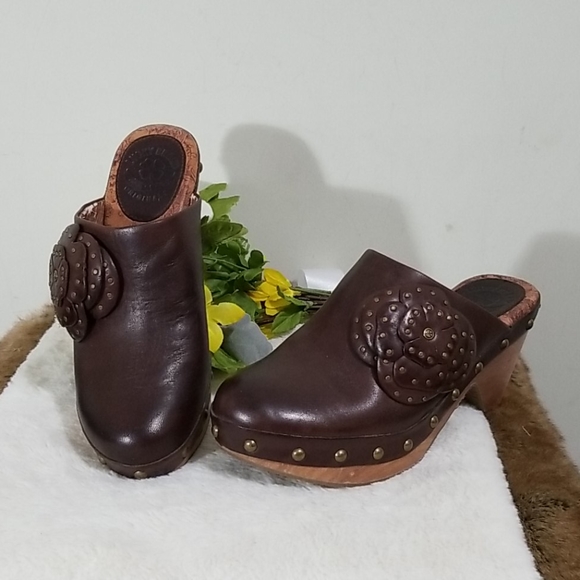 Lucky Brand Shoes - Lucky Brand MEGAN studded clogs size 8